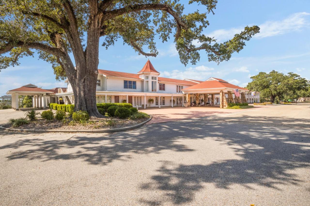 Gulf Hills Hotel & Retreat On The Water Ocean Springs Bagian luar foto